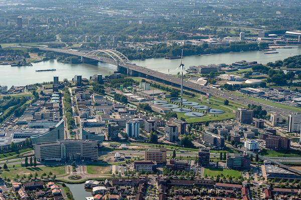 Bedrijventerrein in Capelle vanuit de lucht