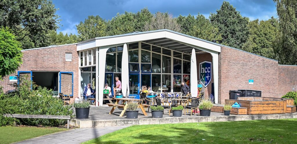 Het gebouw van Hockeyclub Capelle.