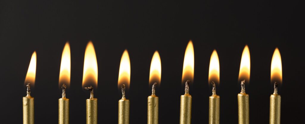 Gouden kaarsjes op een rij